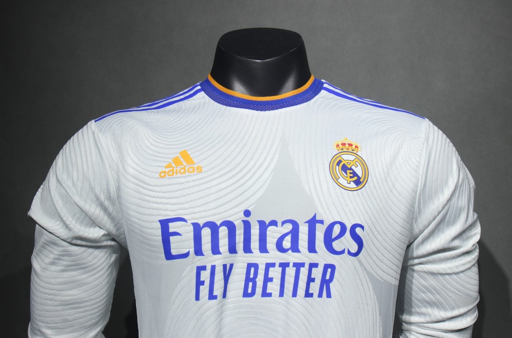 21-22 Real Madrid Home Soccer Jersey Retro Player Version Long Sleeve