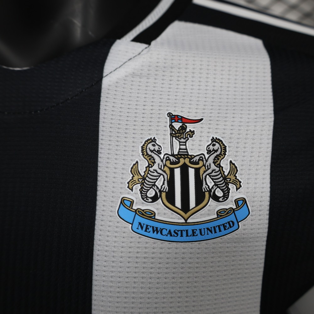 24-25 Newcastle United Home Soccer Jersey Player Version
