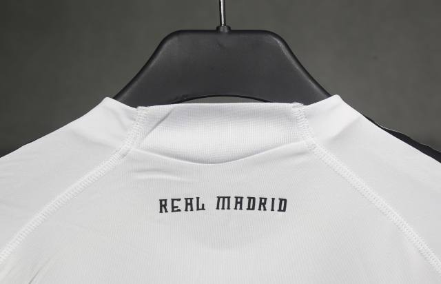 2009/10 Real Madrid Home Retro Jersey Player Edition