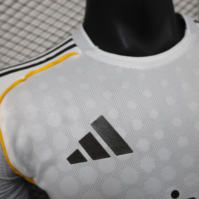 25-26 Real Madrid Home Soccer Jersey Player Version