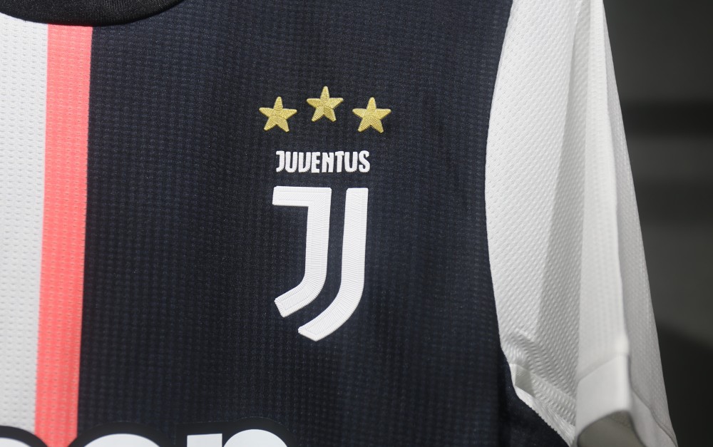 2019-20 Juventus Retro Jersey Home Player Edition Long Sleeve