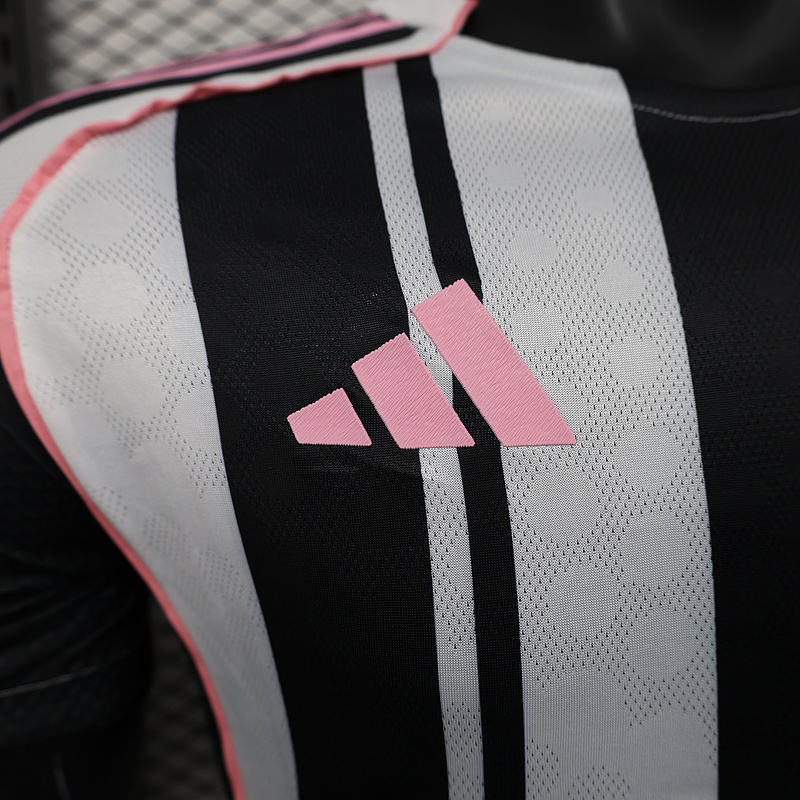 25-26 Juventus Home Soccer Jersey Player Version