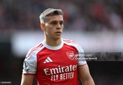 25-26 Arsenal Home Soccer Jersey Play Version