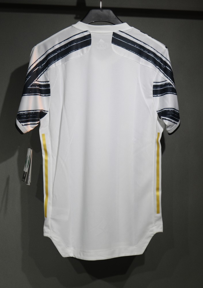 20-21 Juventus Home Retro Jersey Player Version