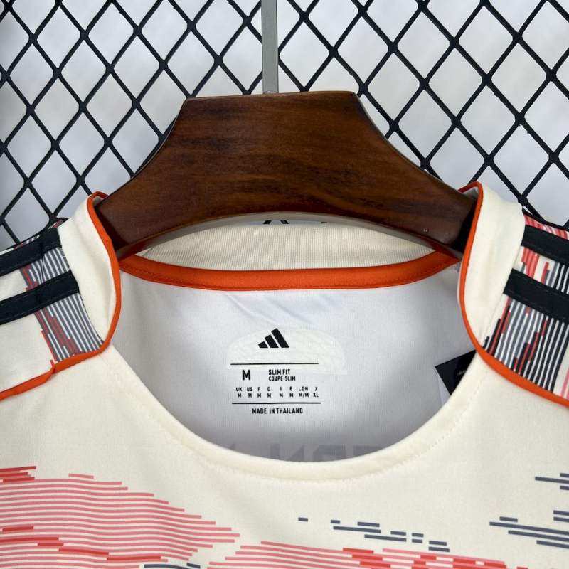 25-26 Bayern Munich Away Soccer Jersey