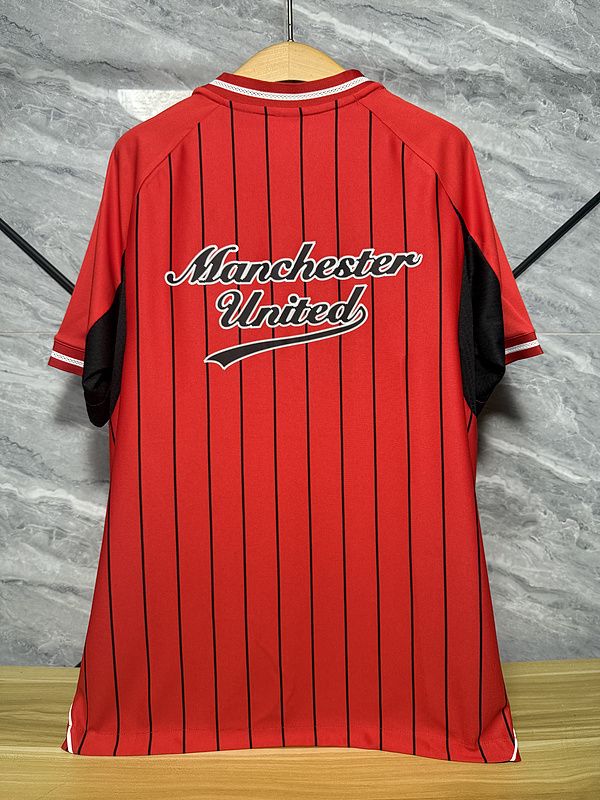 25-26 Manchester United Red Baseball Soccer Jersey