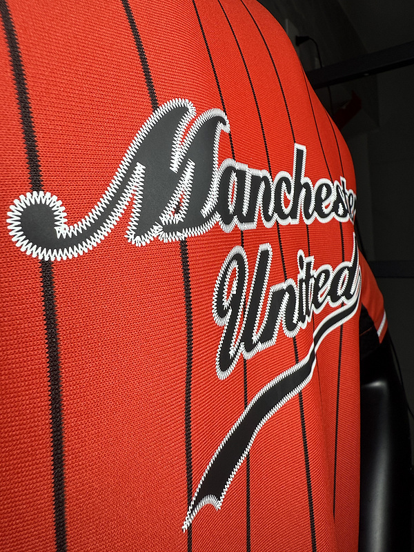 25-26 Manchester United Red Baseball Soccer Jersey