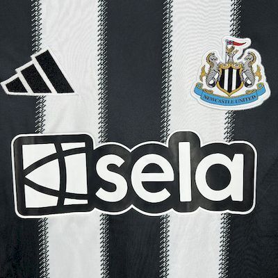 25-26 Newcastle United Home Soccer Jersey