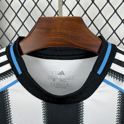 25-26 Newcastle United Home Soccer Jersey