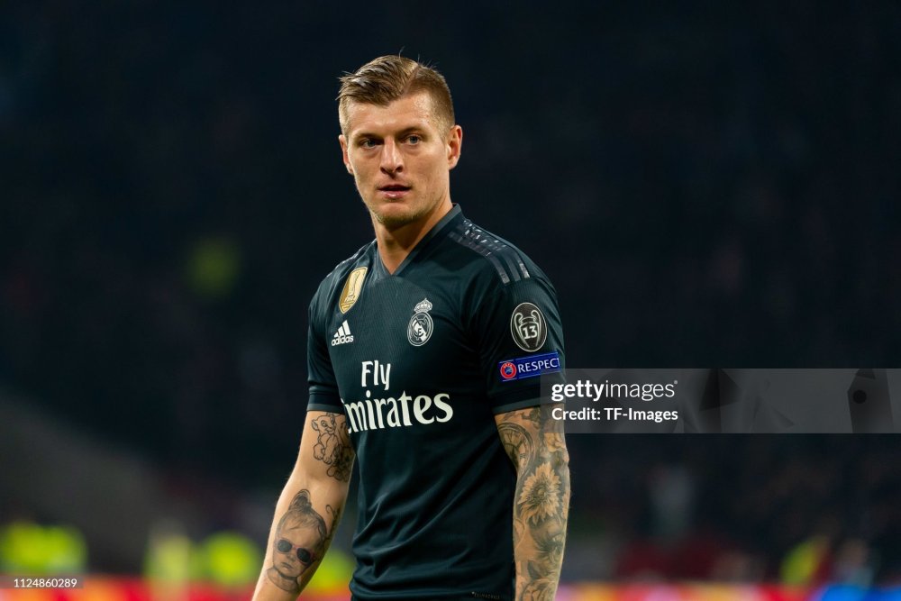 2018-19 Real Madrid Away Retro Jersey Player Edition