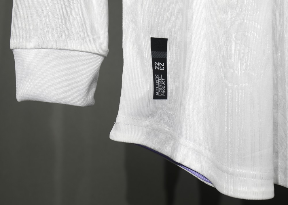 22-23 Real Madrid Home Retro Jersey Player Edition Long Sleeve