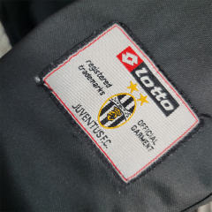 01-02 Juventus Away Retro Soccer Jersey