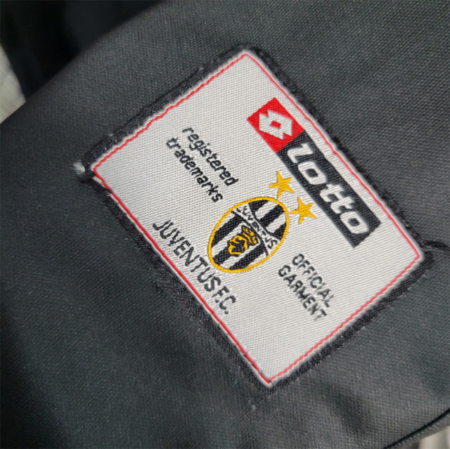 01-02 Juventus Away Retro Soccer Jersey