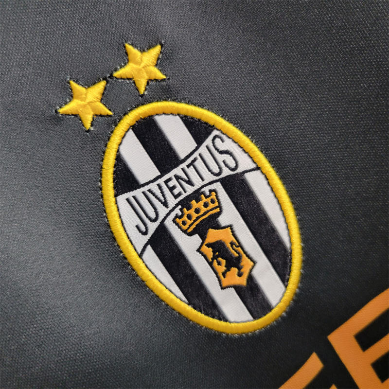 01-02 Juventus Away Retro Soccer Jersey