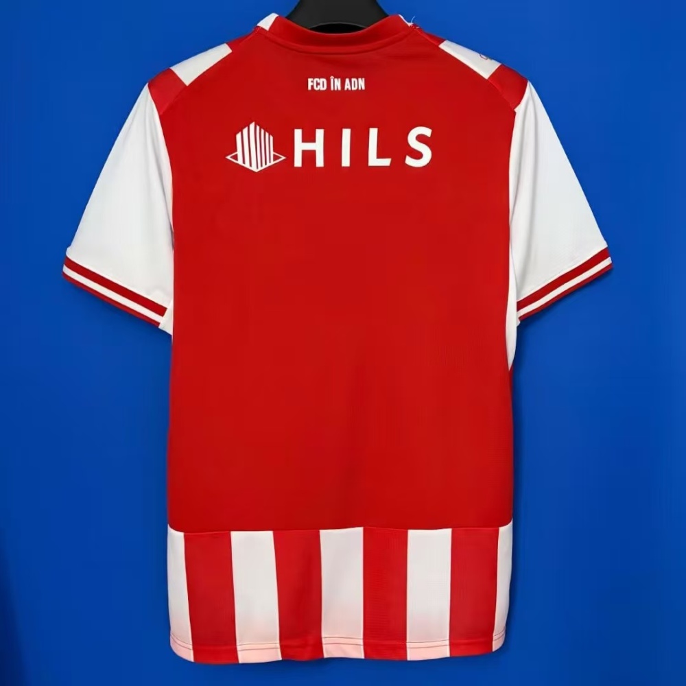 26-27 FC Dinamo București Home Soccer Jersey