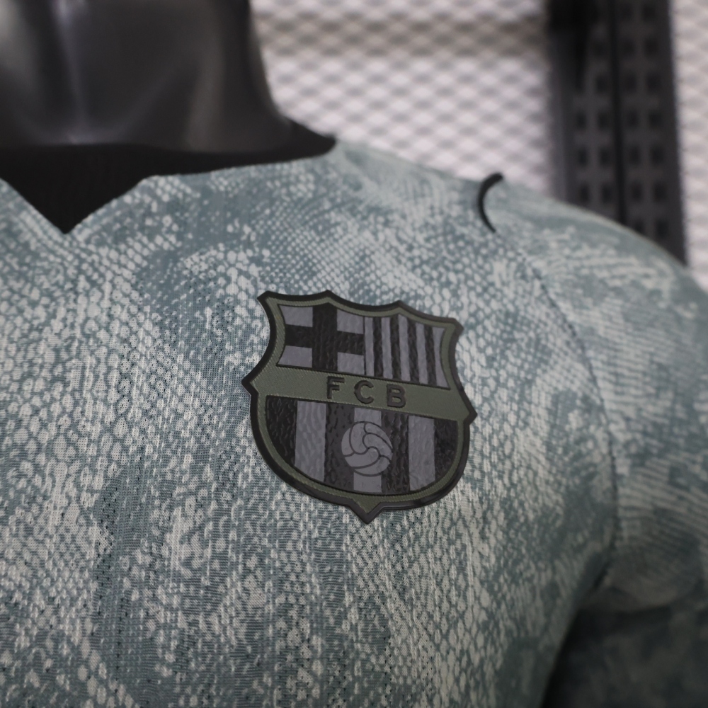 26-27 Barcelona Goalkeeper Soccer Jersey Player Version Long Sleeve