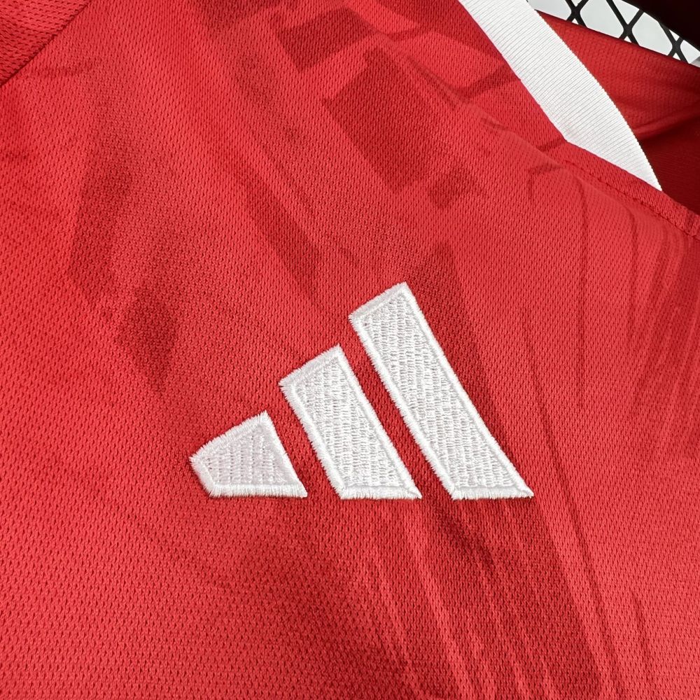 26-27 SL Benfica Home Football Jersey