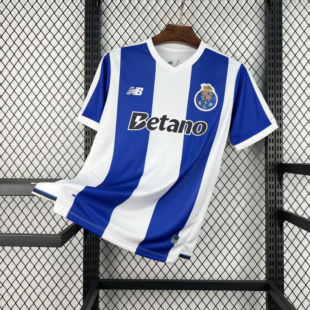 26-27 FC Porto Home Football Jersey