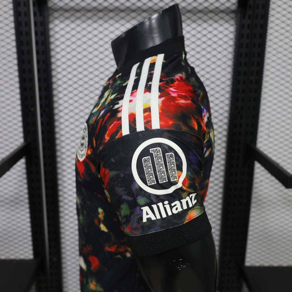 adidas FC Bayern 26/27 Wiesn Jersey Player Version - Multicolor