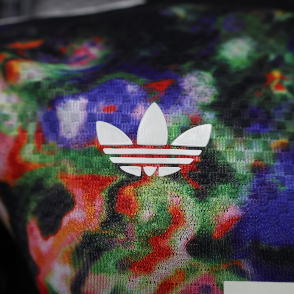 adidas FC Bayern 26/27 Wiesn Jersey Player Version - Multicolor