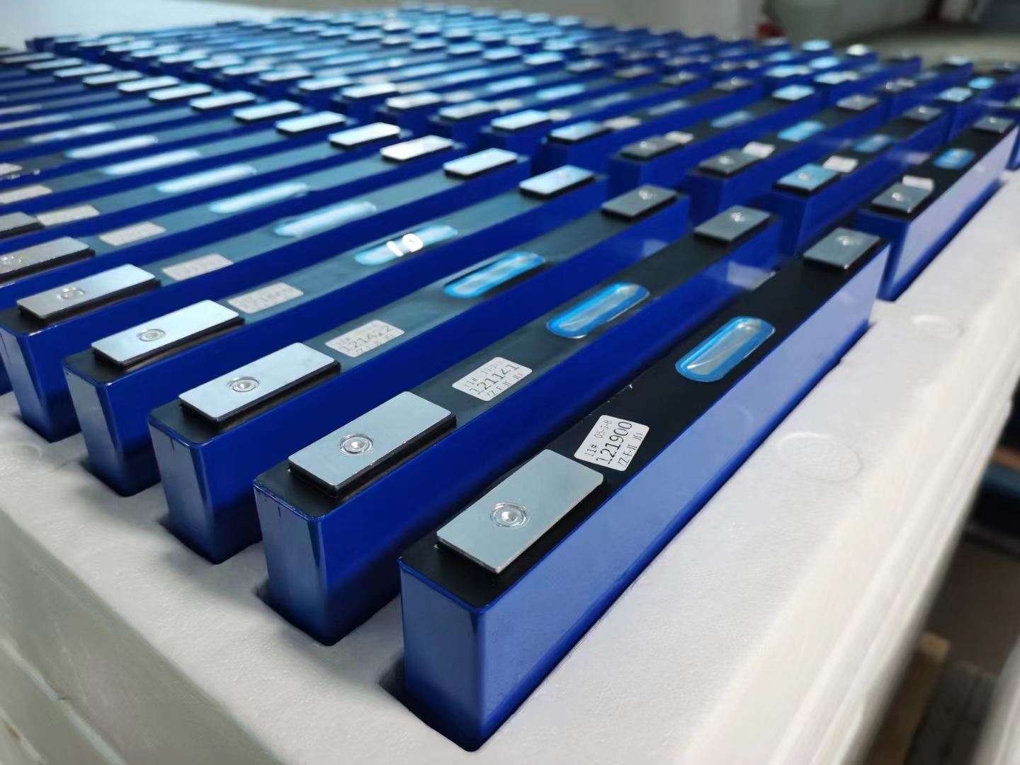 Catl Nmc 3.7v 116ah 117ah 120ah Rechargeable IX3 For Rv Forklift Electric Vehicle Lithium Ion Battery,Llithium Ion Battery Manufacturers from China