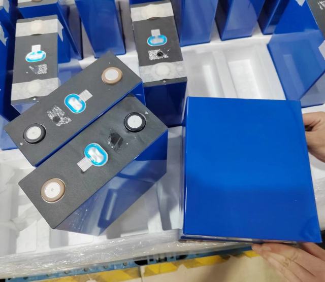 CATL 3.2v 302ah Rechargeable Lithium ion Batteries 300ah Prismatic LiFePO4 Battery for solar energy storage system,Lithium ion battery supplier from China