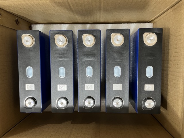 Ganfeng 3.2v 100ah Lifepo4 Prismatic Battery Cell for 12v 100ah Solar Energy Storage Lifepo4 Battery Pack,Llithium Ion Battery Manufacturers from China