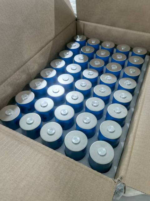 EVE 46950 3.7V 31.9Ah cylindrical ternary lithium battery for electric car, electric bike, electric scooter, electric robot and strong light flashlight,Llithium Ion Battery Manufacturers from China