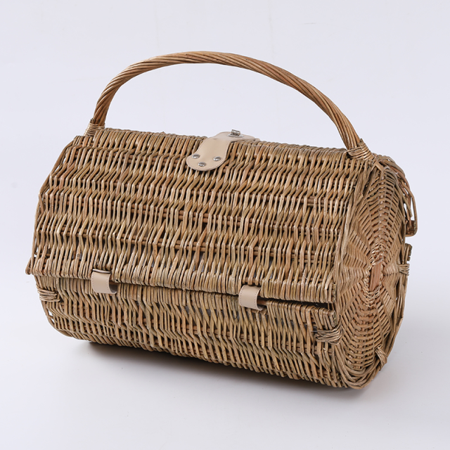 picnic baskets