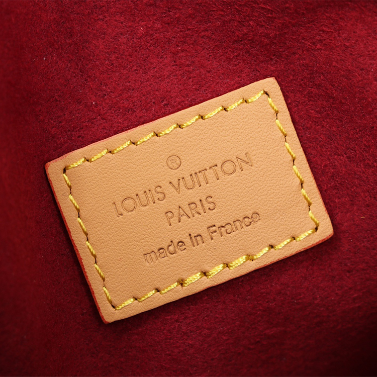 LV MICRO CHANTILLY Handbag