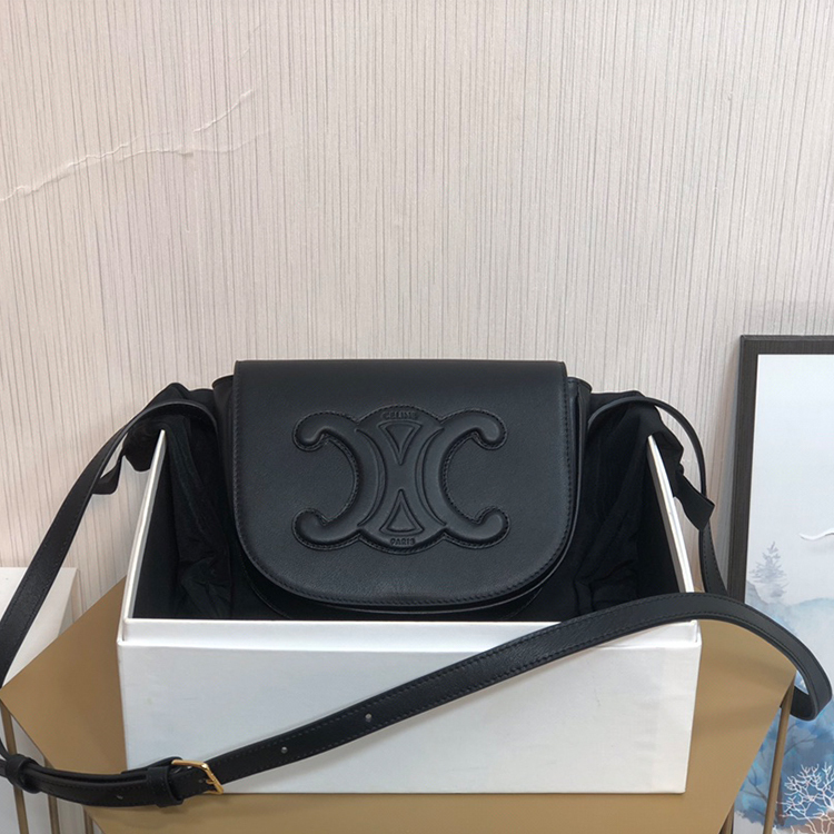 CELINE OLCO CUIR TRIOMPHE Handbag