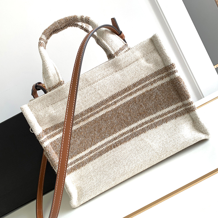 CELINE CABAS THAIS Small Handbag