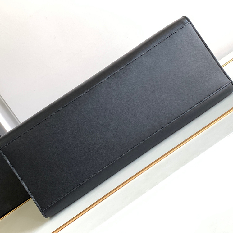 CELINE CABAS 16 handbag
