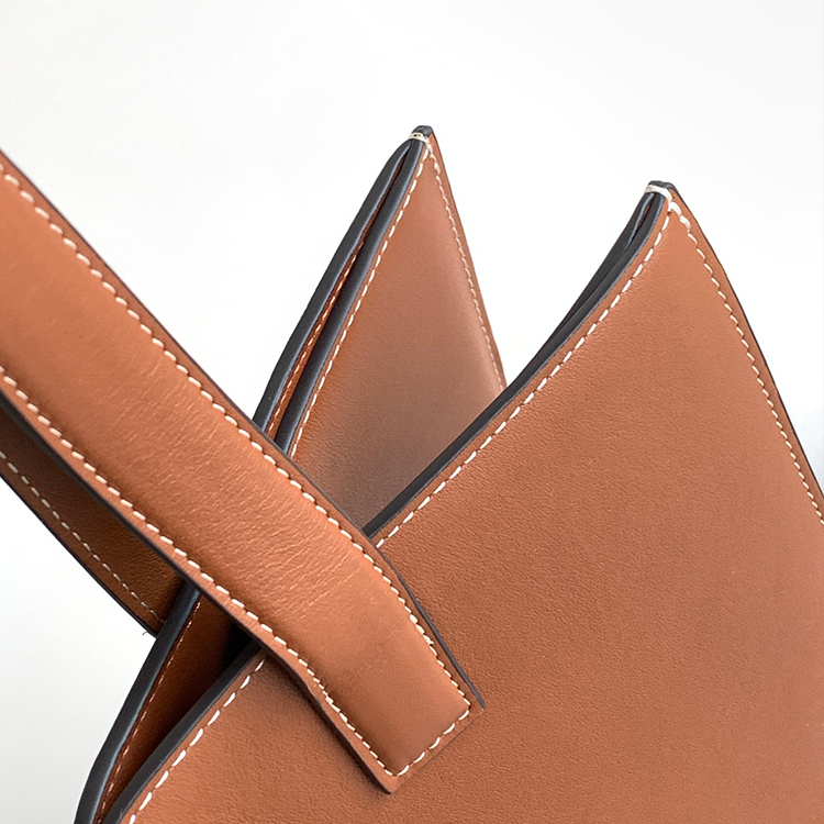 CELINE CABAS 16 handbag