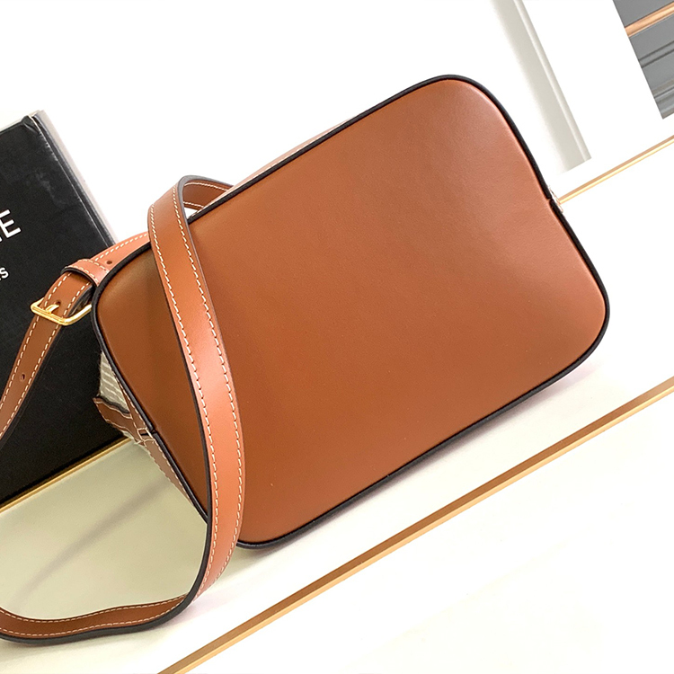 CELINE CUIR TRIOMPHE Small Bucket Bag