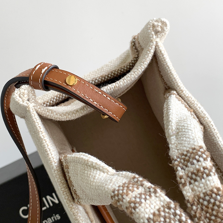 CELINE CABAS THAIS Small Handbag