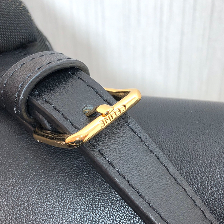 CELINE OLCO CUIR TRIOMPHE Handbag