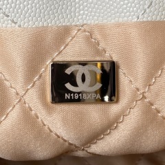 CHANEL 22 Mini Handbag