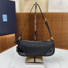 PRADA Re-Edition Shoulder bag