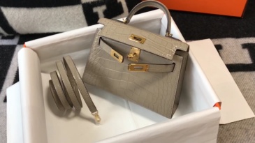 HERMES Kelly Handbag