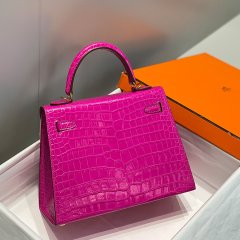 HERMES Kelly Handbag