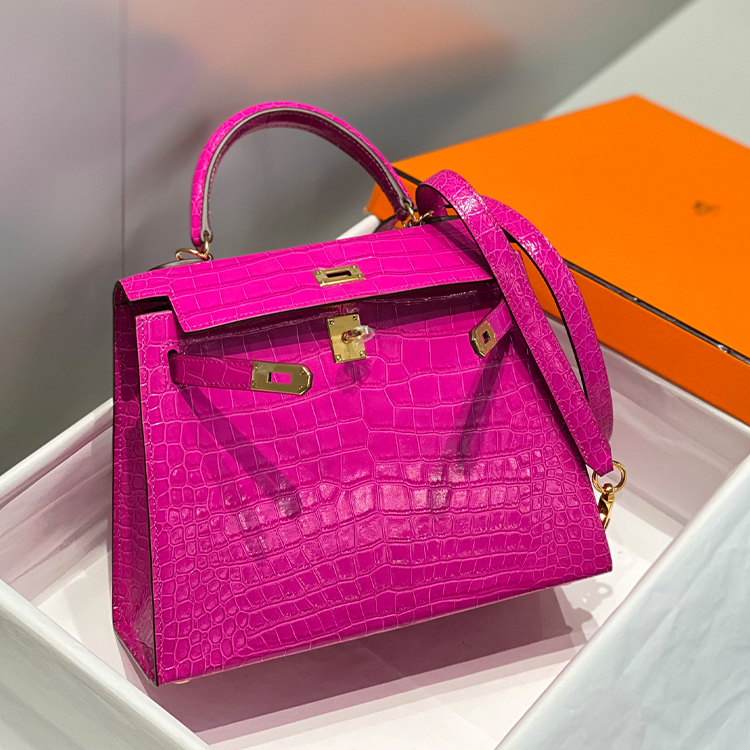 HERMES Kelly Handbag