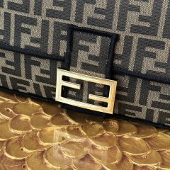 FENDI Baguette Handbag
