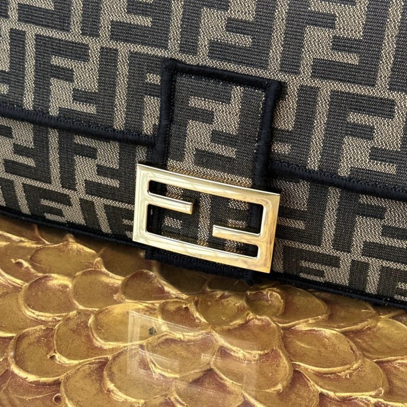 FENDI Baguette Handbag
