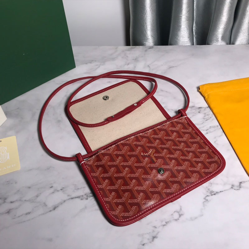 GOYARD 𝐏𝐥𝐮𝐦𝐞𝐭 three-layer package