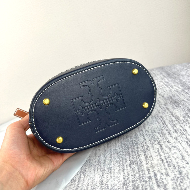 TORY SPORT T MONOGRAM  Bucket Bag