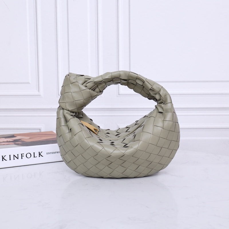 BOTTEGA VENETA Cabat Medium Tote Handbag