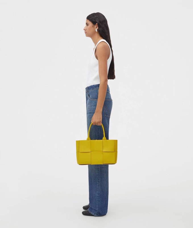 BOTTEGA VENETA Arco Tote Small Tote Handbag