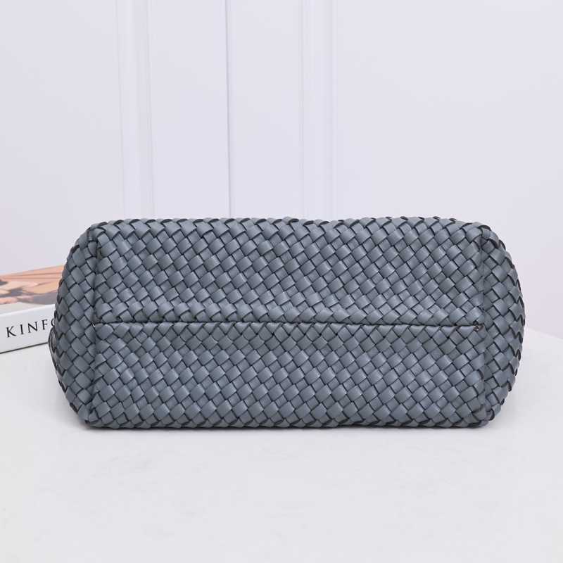 BOTTEGA VENETA Cabat Medium Tote Handbag