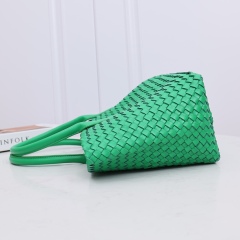 BOTTEGA VENETA Cabat Medium Tote Handbag
